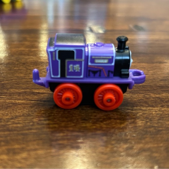 Thomas the Train Minis Charlie - Picture 5 of 5